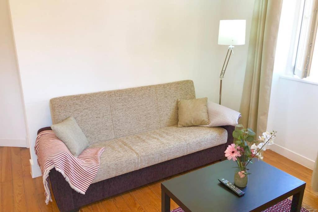 32 3 - Lisbon City Life Private Apartment, Bairro Alto Exterior photo