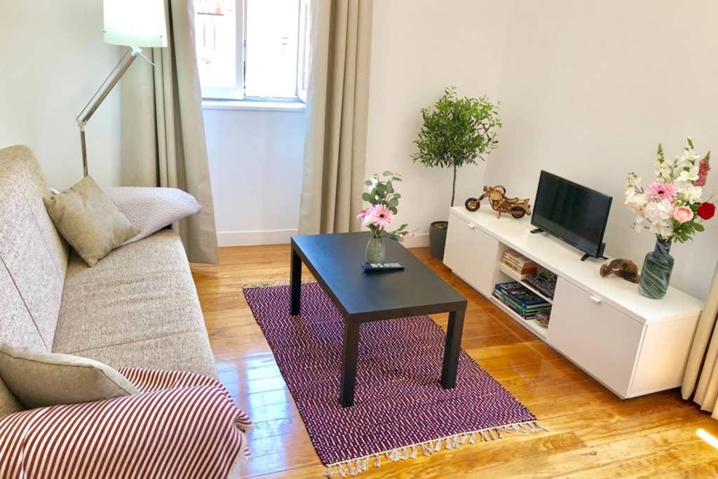 32 3 - Lisbon City Life Private Apartment, Bairro Alto Exterior photo
